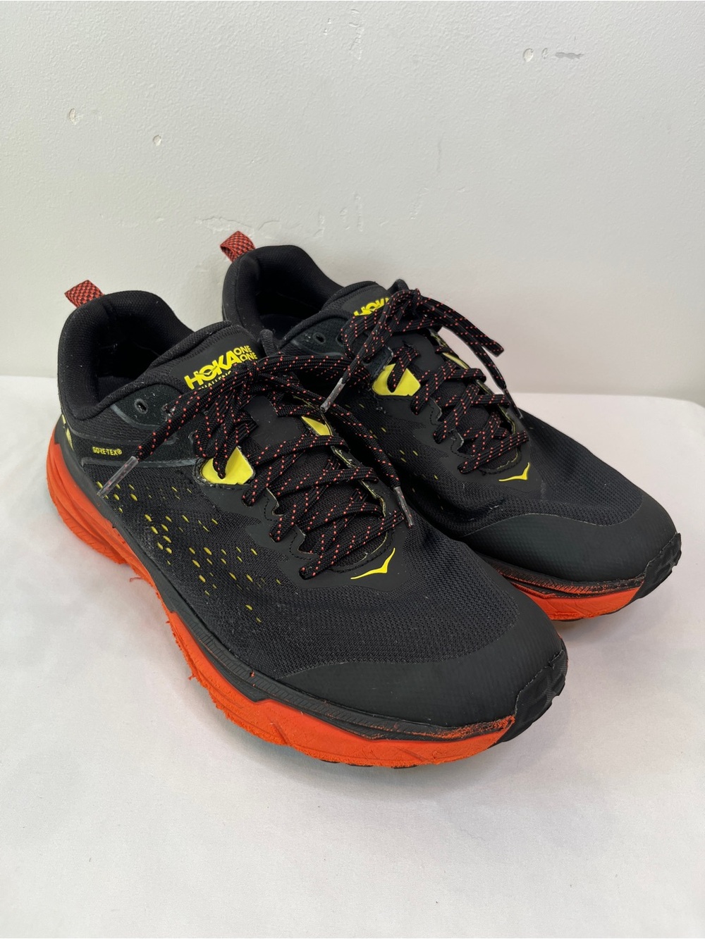 Hoka Challenger ATR 6 Gore-Tex Black Orange Trail Running Shoes Mens Size 12 D